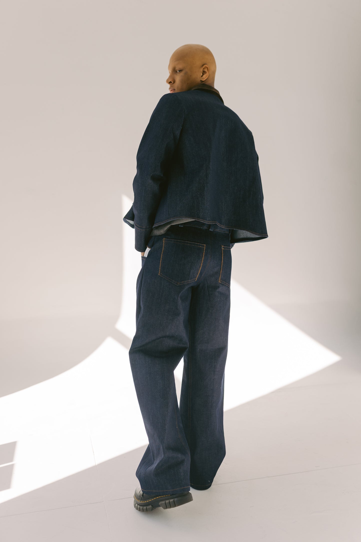 Men's Cut Out Pocket Jeans